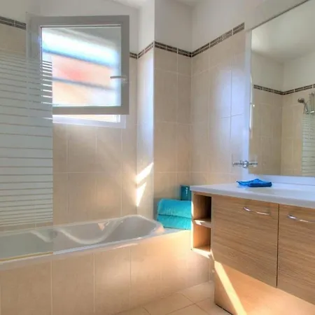 Апартаменты Rivera Сен-Рафаэль